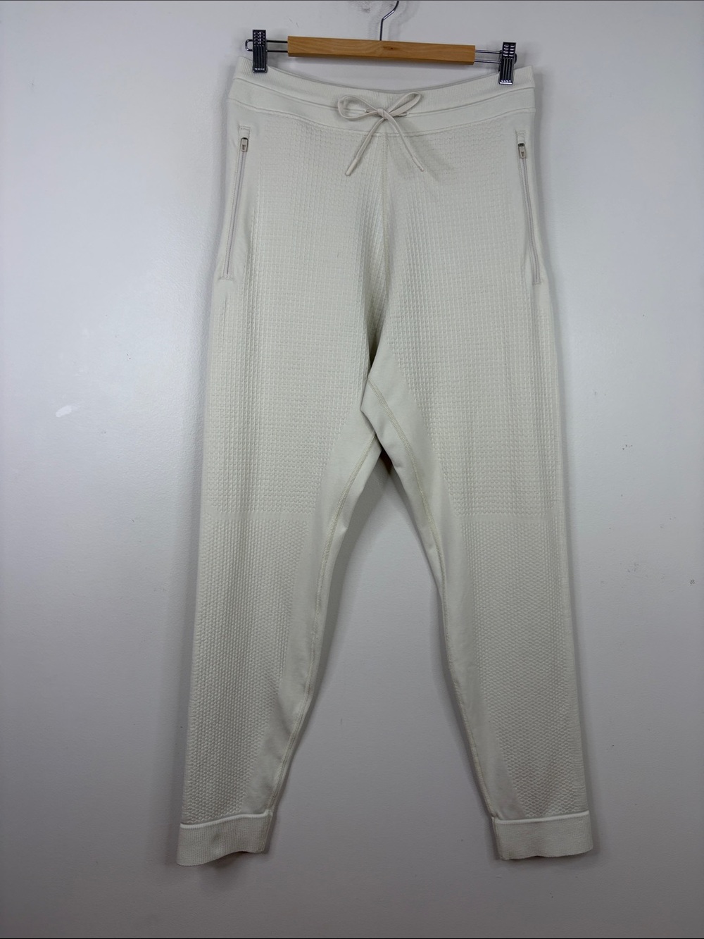 Lululemon Engineered Warmth Jogger Mens Medium Natural Ivory Merino Wool Pants